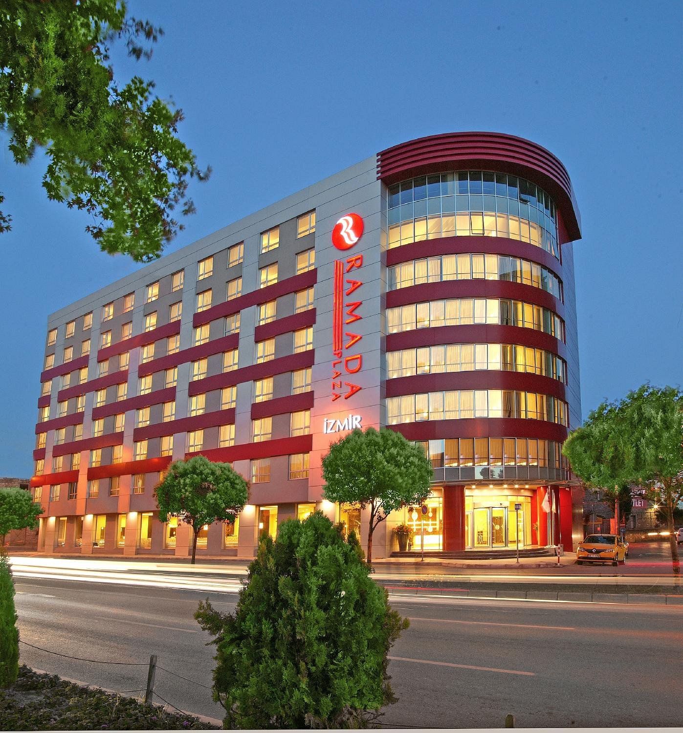 ramada-plaza-izmir